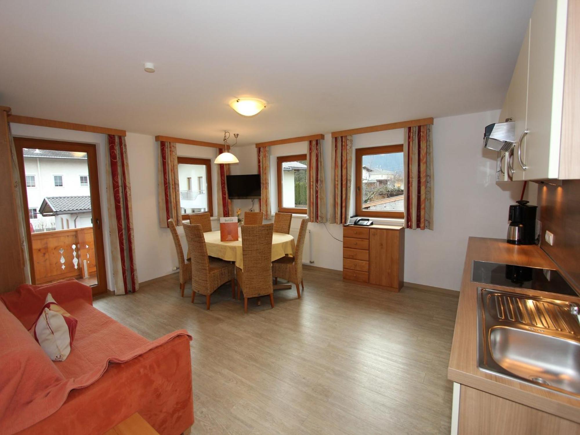 Spacious Apartment In Uderns Near Ski Area Kültér fotó
