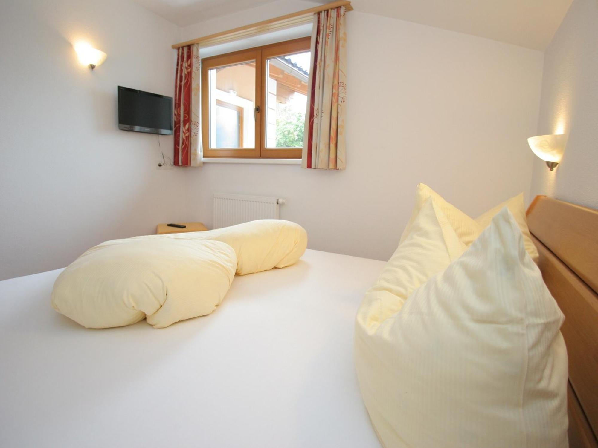 Spacious Apartment In Uderns Near Ski Area Kültér fotó